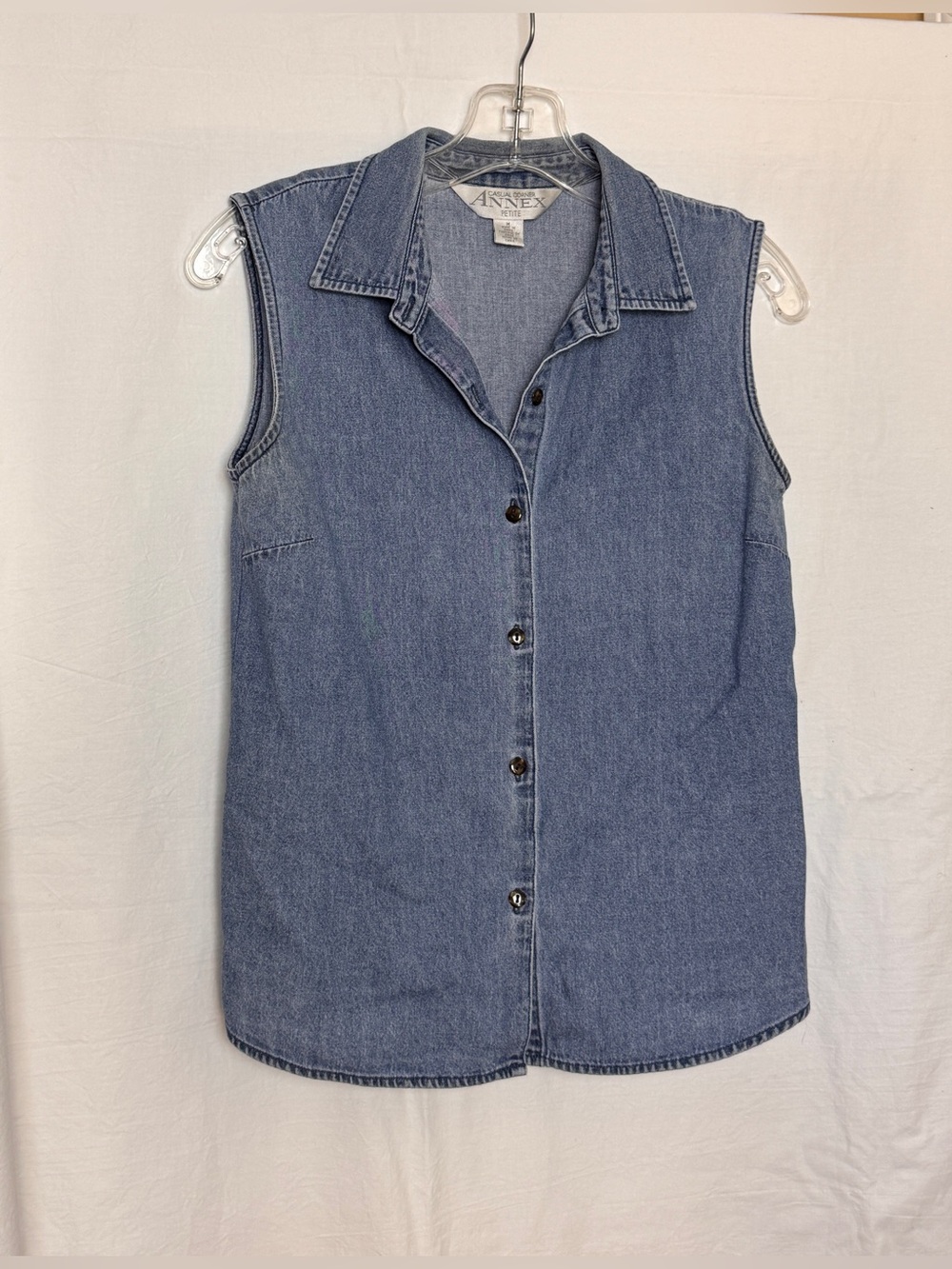 Casual Corner Annex Petite Sleeveless Denim Button Front Shirt Medium
